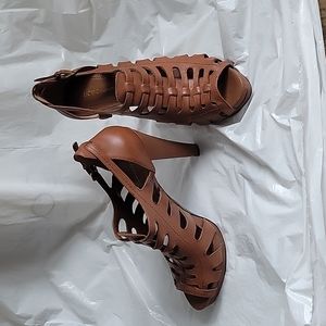 Good condition BCBG heels